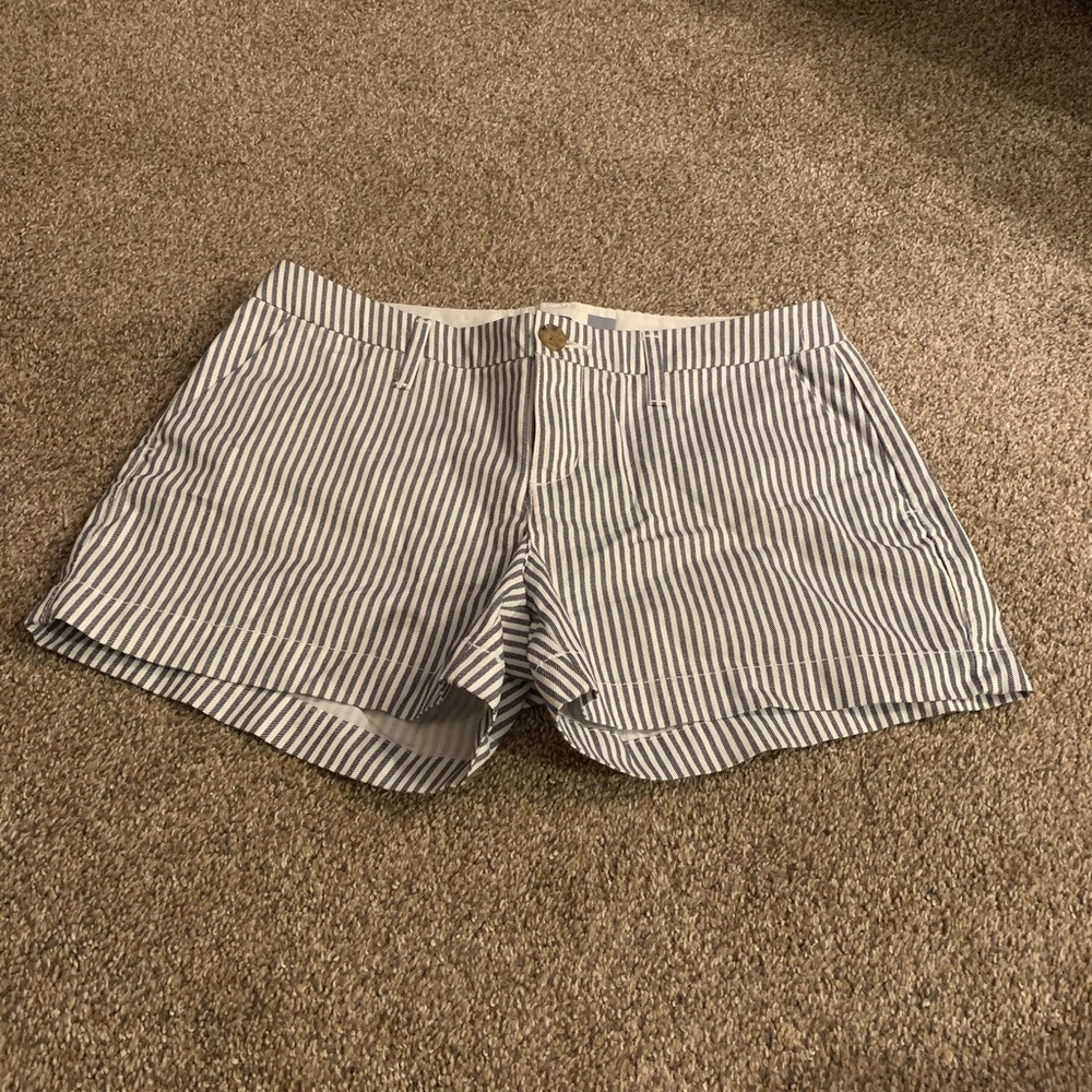 Old Navy pinstriped shorts NWOT
